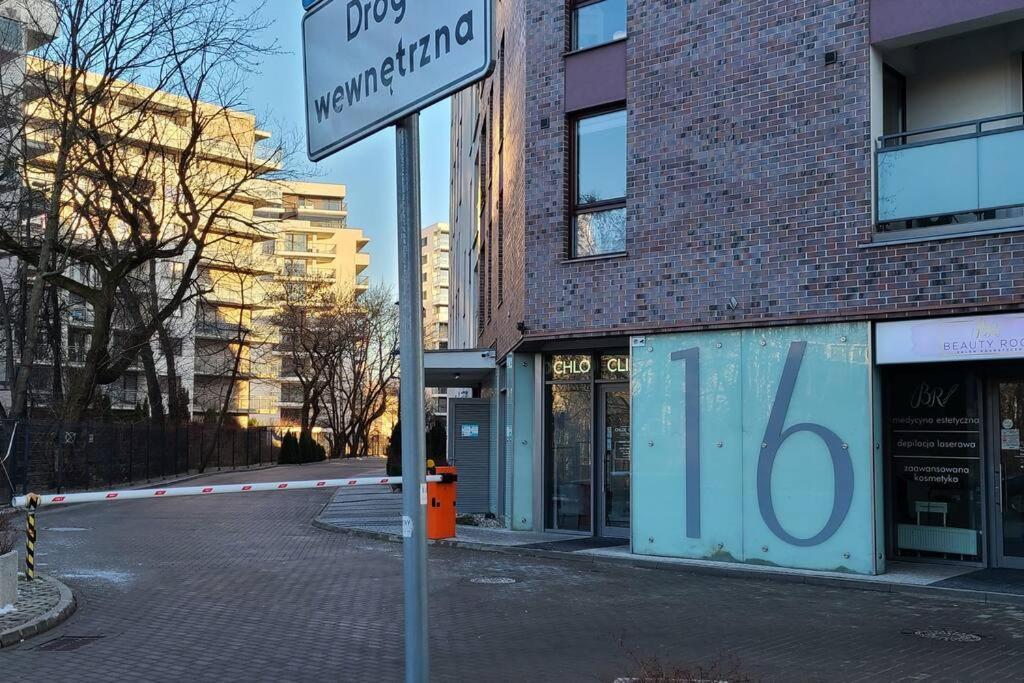 Wellsituated 1 Bedroom Condo In Warsaw Freeparking Buitenkant foto